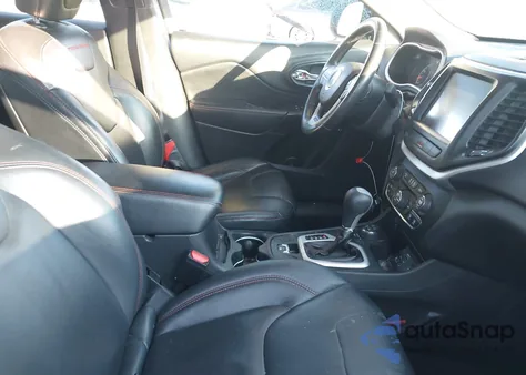 2015 Jeep Cherokee Trailhawk z USA, uszkodzony, nr VIN 1C4PJMBS7FW503144